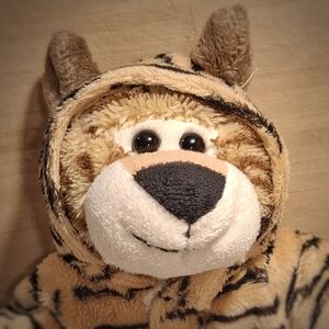 Caramella Official Portrait 2026 Square.jpg